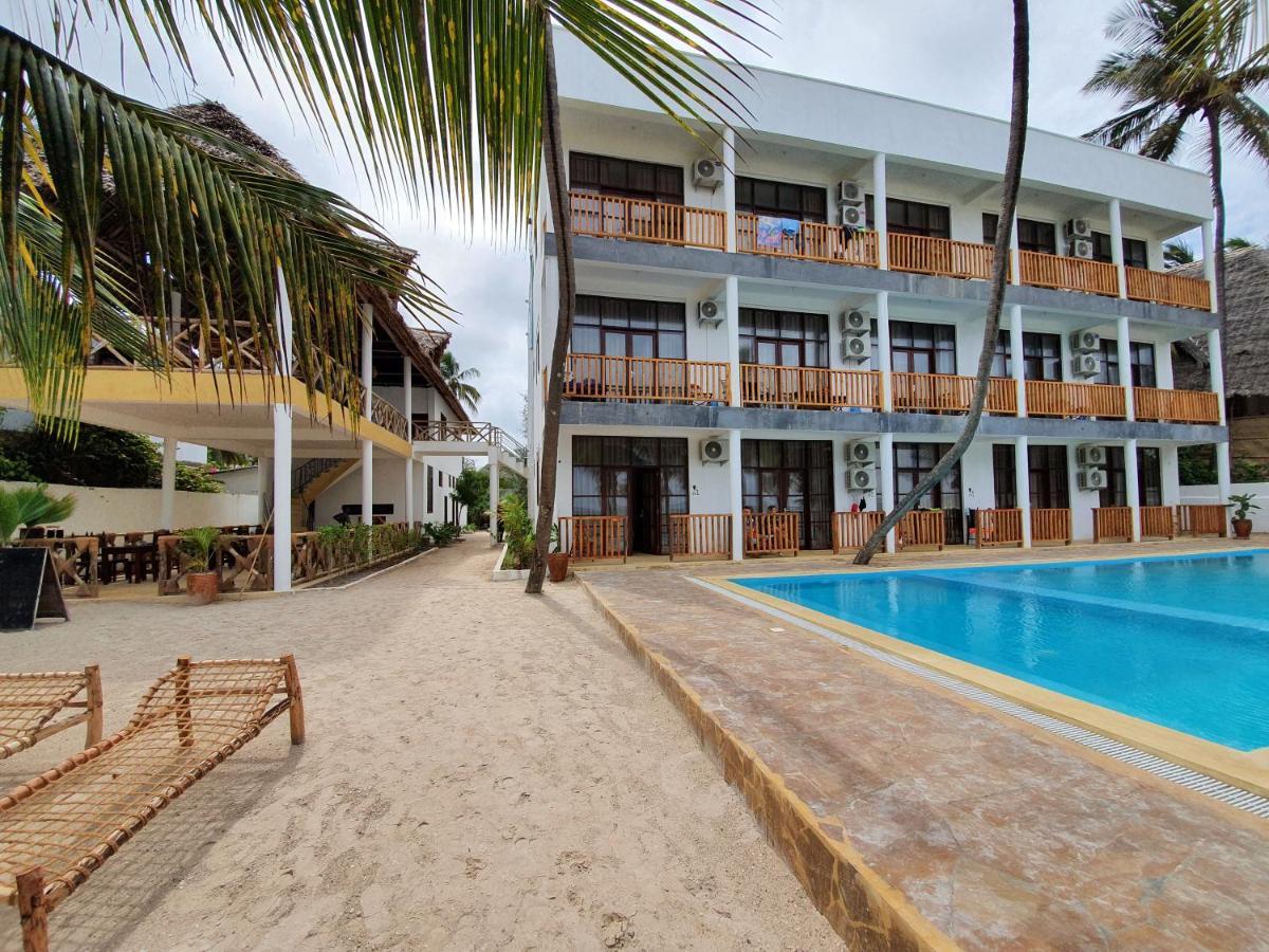 Miramont Retreat Zanzibar Hotel Bagian luar foto